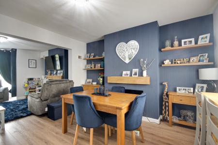 3 bedroom Semi-detached house for sale in Sandhurst Lane, Sandhurst, Gloucester, GL2