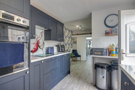 3 bedroom Semi-detached house for sale in Sandhurst Lane, Sandhurst, Gloucester, GL2