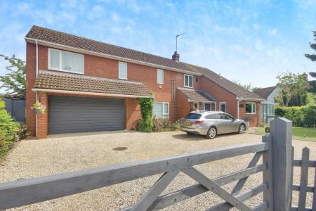 4 bedroom Detached house for sale in School Lane, Whitminster, Gloucester, GL2