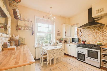 4 bedroom Village House for sale in School Lane, Whitminster, Gloucester, GL2
