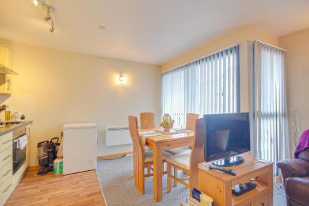 1 bedroom Flat for sale in Spa Road, City Centre, Gloucester, GL1