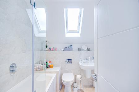 4 bedroom Detached house for sale in Spring Meadow Rise, Hempsted, Gloucester, GL2