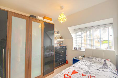 4 bedroom Detached house for sale in Spring Meadow Rise, Hempsted, Gloucester, GL2