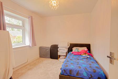 4 bedroom Detached house for sale in Staxton Drive Kingsway, Quedgeley, Gloucester, GL2