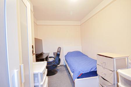 2 bedroom End of terrace house for sale in Swan Road, Kingsholm, Gloucester, GL1