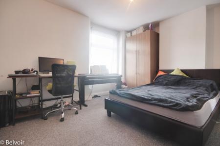 3 bedroom Terraced House for sale in Swan Road, Kingsholm, Gloucester, GL1