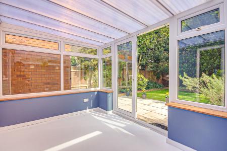 3 bedroom Semi-detached house for sale in Taylors Ground, Quedgeley, Gloucester, GL2