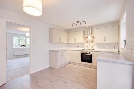 3 bedroom Semi-detached house for sale in Taylors Ground, Quedgeley, Gloucester, GL2