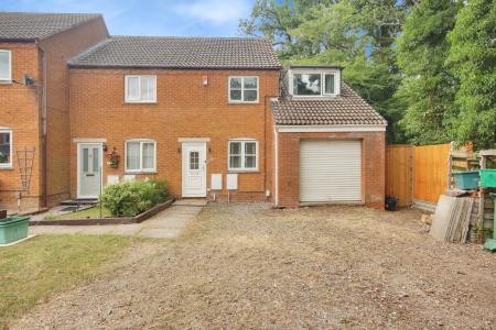 3 bedroom Semi-detached house for sale in Taylors Ground, Gloucester, GL2