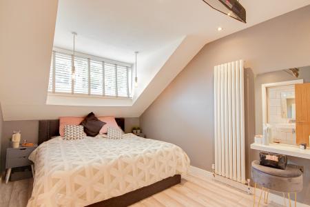 3 bedroom Semi-detached house for sale in Taylors Ground, Gloucester, GL2