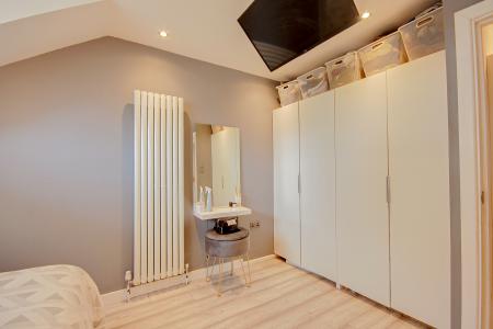 3 bedroom Semi-detached house for sale in Taylors Ground, Gloucester, GL2