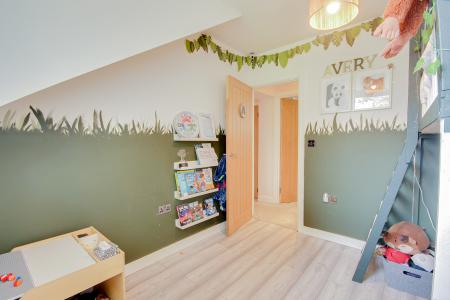 3 bedroom Semi-detached house for sale in Taylors Ground, Gloucester, GL2