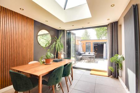 3 bedroom Semi-detached house for sale in Taylors Ground, Gloucester, GL2