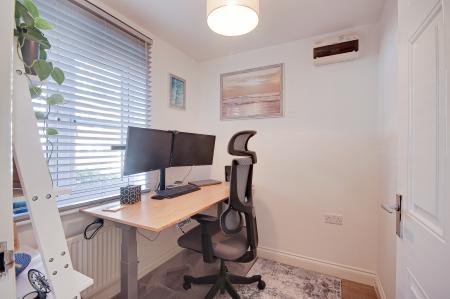 4 bedroom Detached house for sale in The Forge, Hempsted, Gloucester, GL2