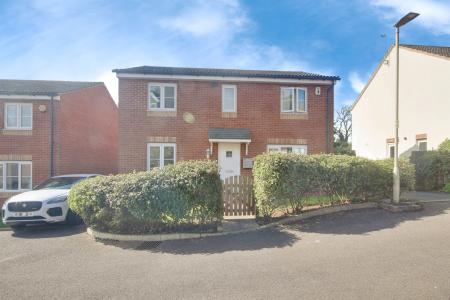 4 bedroom Detached house for sale in The Forge, Hempsted, Gloucester, GL2