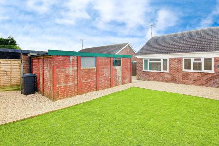 2 bedroom Bungalow for sale in The Holly Grove, Quedgeley, Gloucester, GL2
