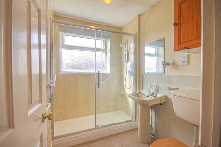 3 bedroom Detached house for sale in The Richmonds, Abbeydale, Gloucester, GL4