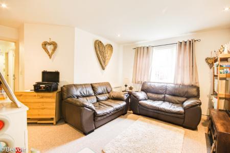 2 bedroom Flat for sale in Vestry Gardens, Coney Hill, Gloucester, GL4