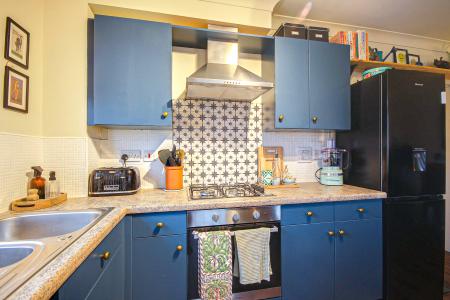 2 bedroom Flat for sale in Victoria House, Mayhill Way, Gloucester, GL1