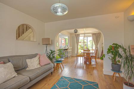 4 bedroom Detached house for sale in Waverley Road, Longlevens, Gloucester, GL2