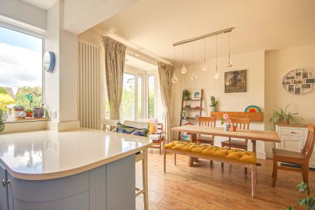 4 bedroom Detached house for sale in Waverley Road, Longlevens, Gloucester, GL2