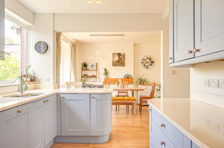 4 bedroom Detached house for sale in Waverley Road, Longlevens, Gloucester, GL2