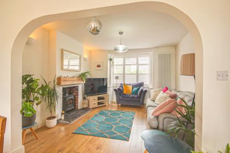 4 bedroom Detached house for sale in Waverley Road, Longlevens, Gloucester, GL2