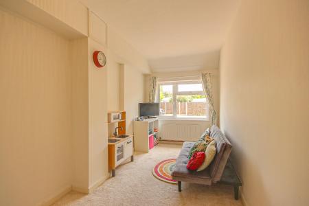 4 bedroom Detached house for sale in Waverley Road, Longlevens, Gloucester, GL2