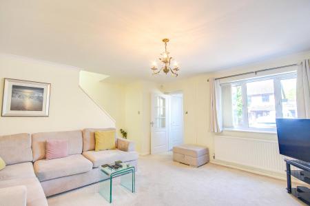 3 bedroom Semi-detached house for sale in Weavers Road, Quedgeley, Gloucester, GL2