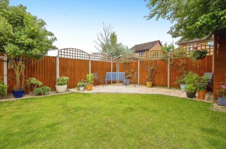 4 bedroom Semi-detached house for sale in Weavers Road, Quedgeley, Gloucester, GL2