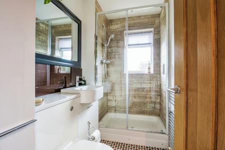 4 bedroom Semi-detached house for sale in Weavers Road, Quedgeley, Gloucester, GL2