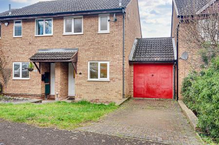 2 bedroom Semi-detached house for sale in Wheelers Walk, Pagan Hill, Stroud, GL5