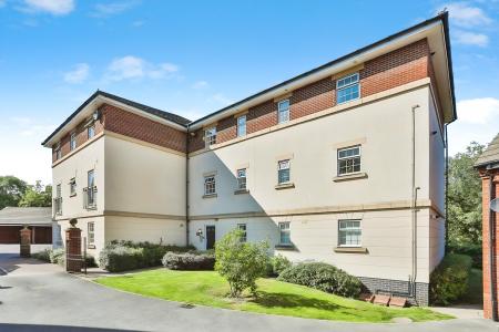 Watermint Drive, Tuffley, Gloucester, GL4