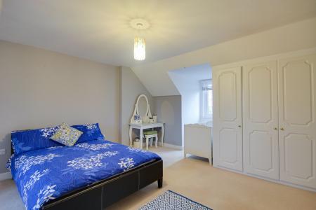 5 bedroom Detached house for sale in Horseshoe Drive, Over, Gloucester, GL2