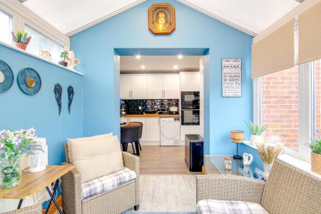 3 bedroom Semi-detached house for sale in Stanbridge Way, Quedgeley, Gloucester, GL2