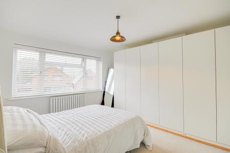 3 bedroom Semi-detached house for sale in Oxstalls Way, Longlevens, Gloucester, GL2