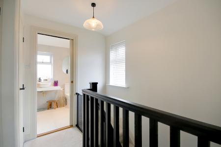 3 bedroom Semi-detached house for sale in Oxstalls Way, Longlevens, Gloucester, GL2