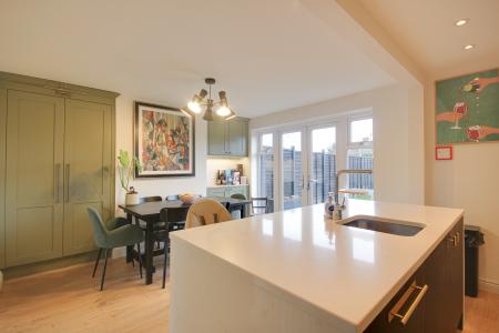 3 bedroom Semi-detached house for sale in Oxstalls Way, Longlevens, Gloucester, GL2