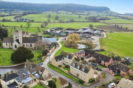 6 bedroom Detached house for sale in Church Road, Leonard Stanley, Stonehouse, GL10