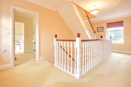 6 bedroom Detached house for sale in Church Road, Leonard Stanley, Stonehouse, GL10