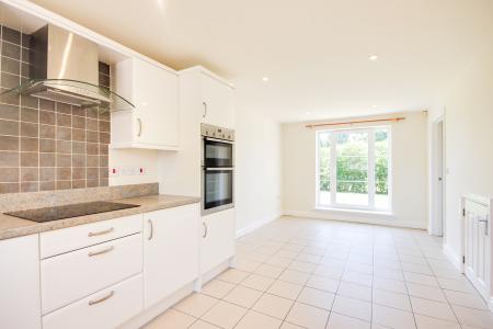 4 bedroom Detached house to let in Lassington Lane, Highnam, Gloucester, GL2