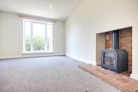 4 bedroom Detached house to let in Lassington Lane, Highnam, Gloucester, GL2