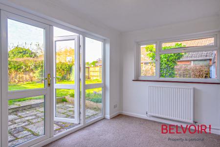 3 bedroom Semi-detached house to let in Lilliesfield Avenue, Barnwood, Gloucester, GL3