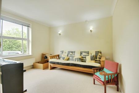 4 bedroom Semi-detached house to let in Soren Larsen Way, Hempsted, Gloucester, GL2