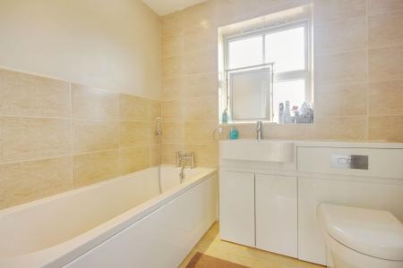 4 bedroom Semi-detached house to let in Soren Larsen Way, Hempsted, Gloucester, GL2