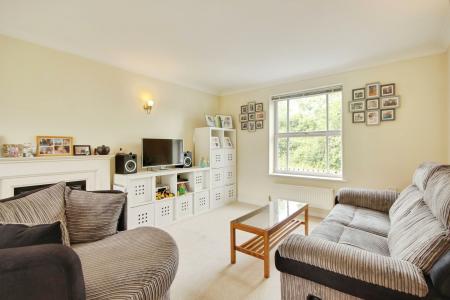 4 bedroom Semi-detached house to let in Soren Larsen Way, Hempsted, Gloucester, GL2