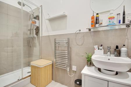 2 bedroom Flat to let in Horton Road, GRH (Gloucestershire Royal Hospital), Gloucester, GL1