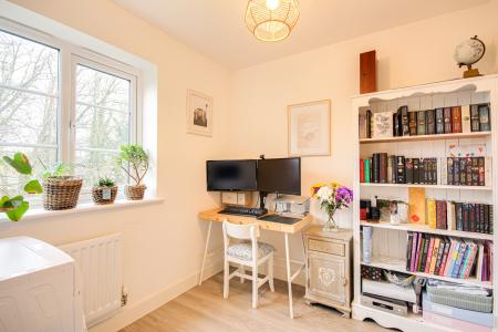 4 bedroom Detached house for sale in Punningar Close, Brockworth, Gloucester, GL3