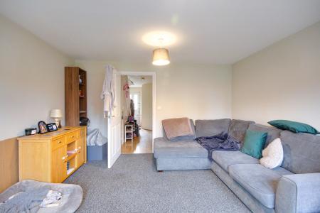 4 bedroom Terraced House for sale in Thatcham Avenue, Kingsway, Gloucester, GL2