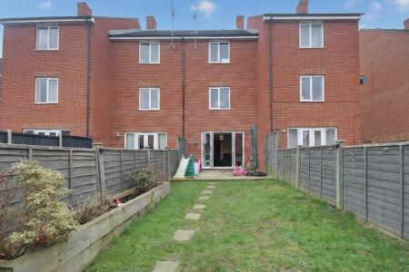 4 bedroom Terraced House for sale in Thatcham Avenue, Kingsway, Gloucester, GL2